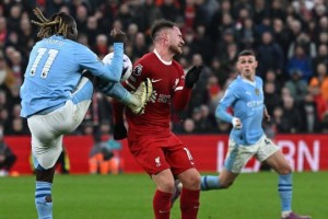 betvictor伟德(中国)唯一官方网站-前名哨：利物浦本应补时获点 大家都看到那是点球