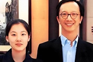 betvictor伟德(中国)唯一官方网站-47岁伏明霞现状曝光，73岁丈夫渐老孩子未长大，嫁百亿富翁后悔吗？