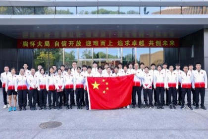 betvictor伟德(中国)唯一官方网站-短道世界杯中国队出征 林孝埈亮相任子威暂缺席